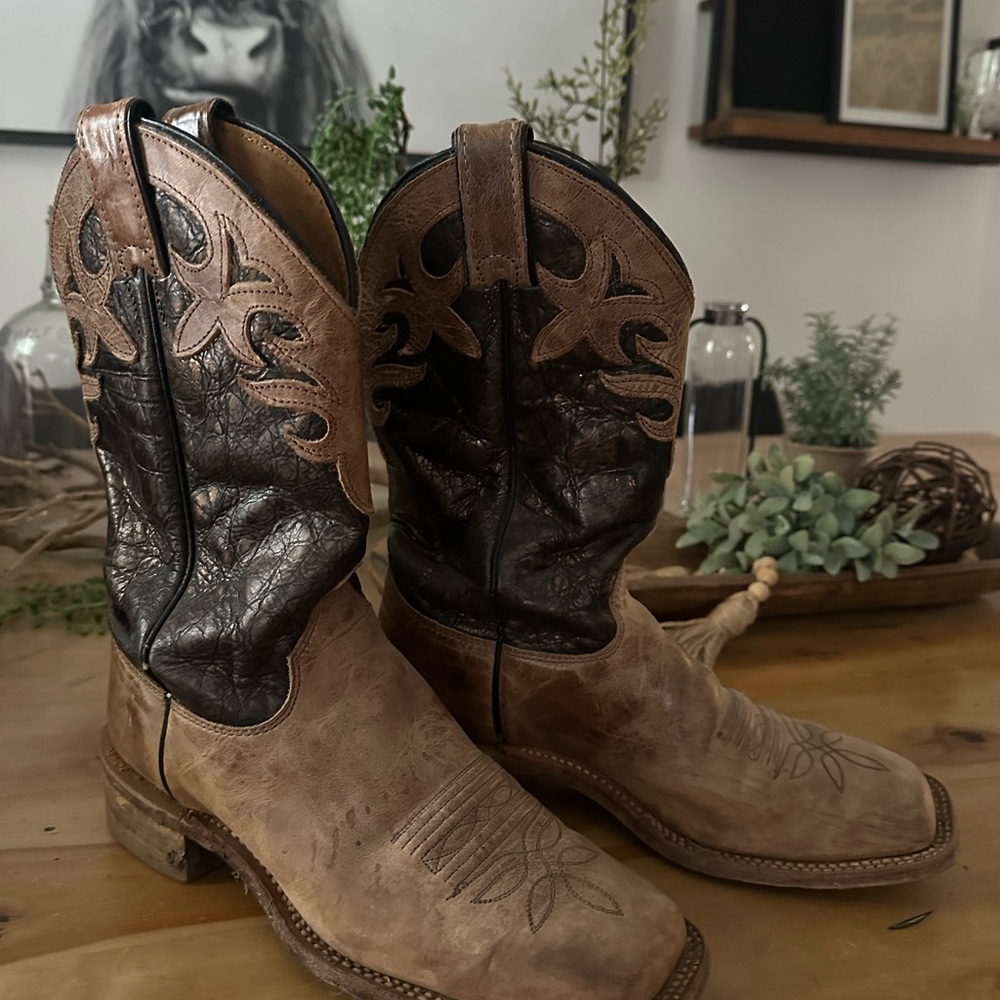Justin Square-Toed Boots